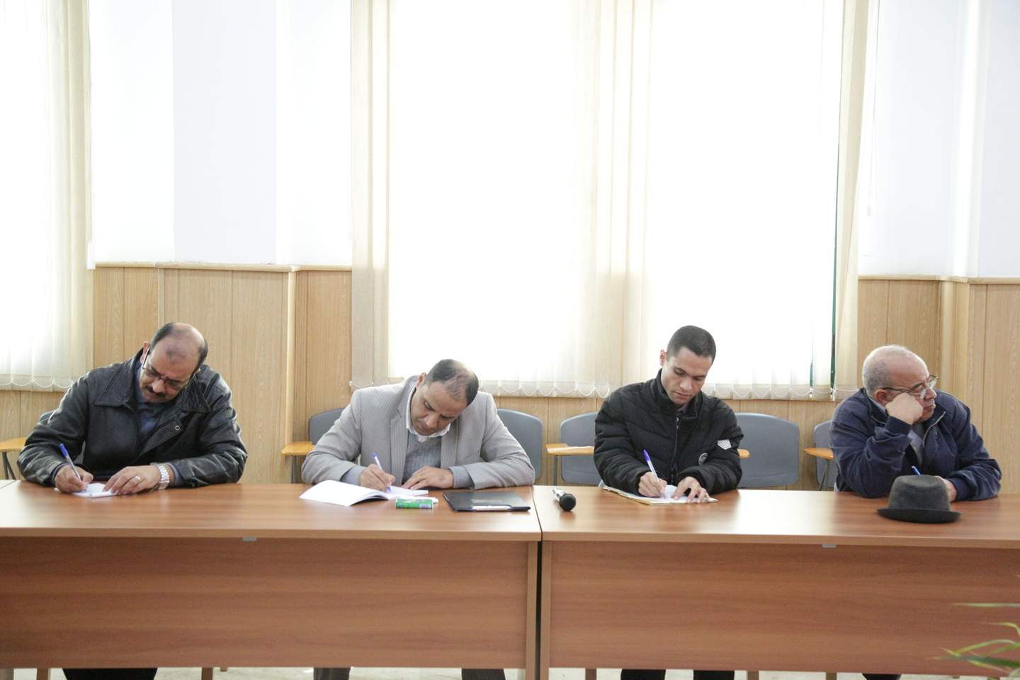 Les confréries soufies en Algérie et leur relation avec la "Silsila" à travers la confrérie Alawiyya : présentation des résultats de recherche et discussion