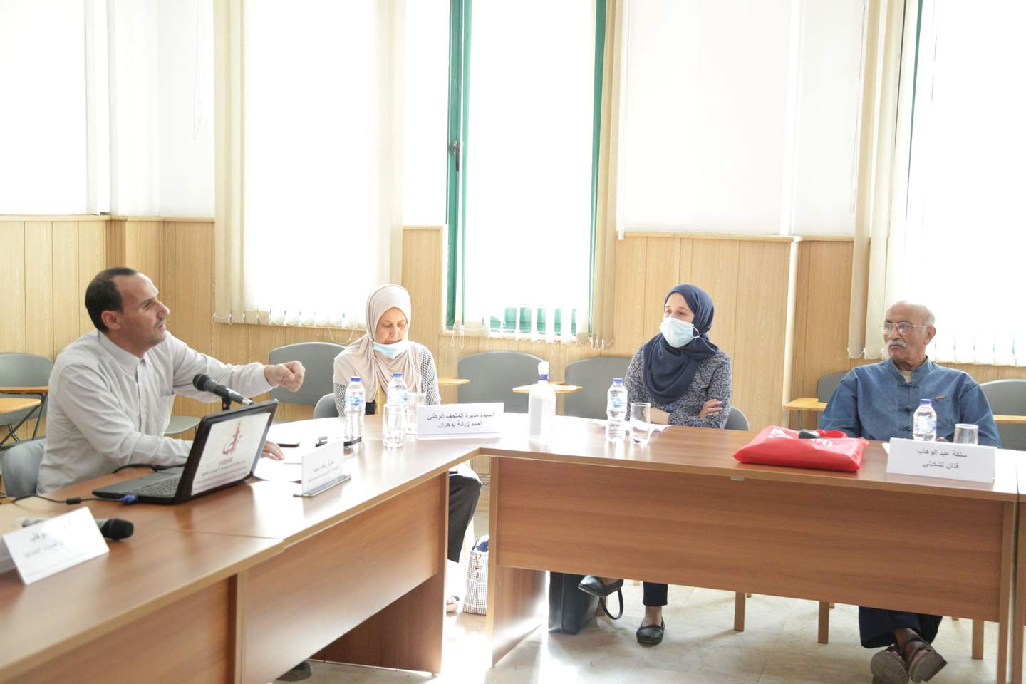 Présentation des résultats de recherche du projet : le marché des arts plastiques dans la ville d'Oran