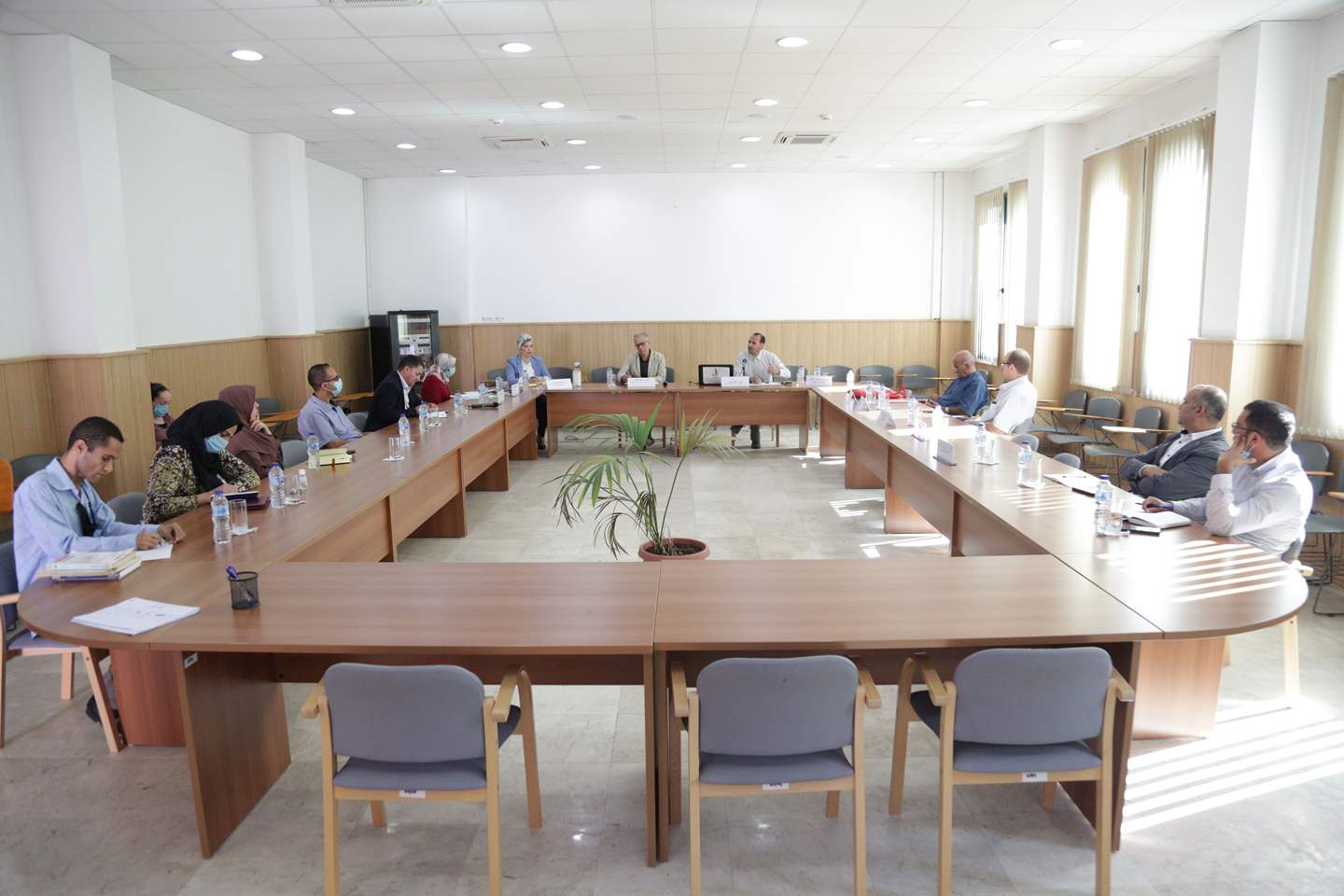 Présentation des résultats de recherche du projet : le marché des arts plastiques dans la ville d'Oran