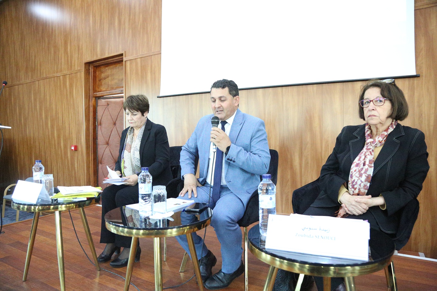 Devenir et être enseignant en Algérie Itinéraire de formation et expérience des premières années d’enseignement