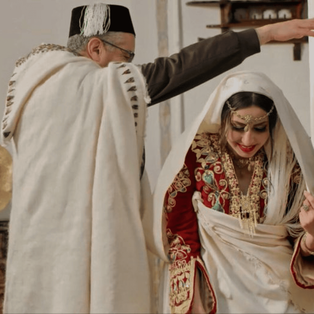 Le rituel du mariage chez les familles Tlemceniennes entre Tlemcen et Montpellier, étude comparative